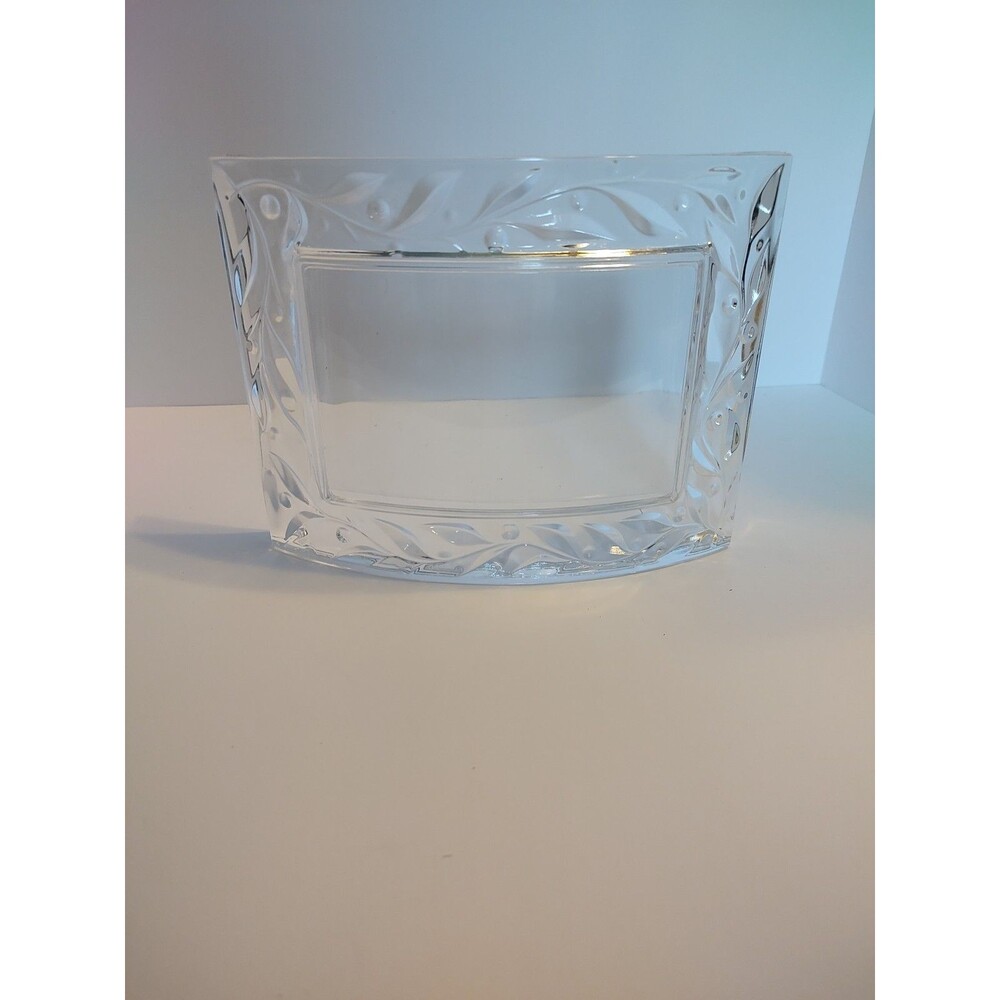 Mikasa Celebrations Garden Gate Collection  Lead Crystal Frame For 4 x 6" Photo